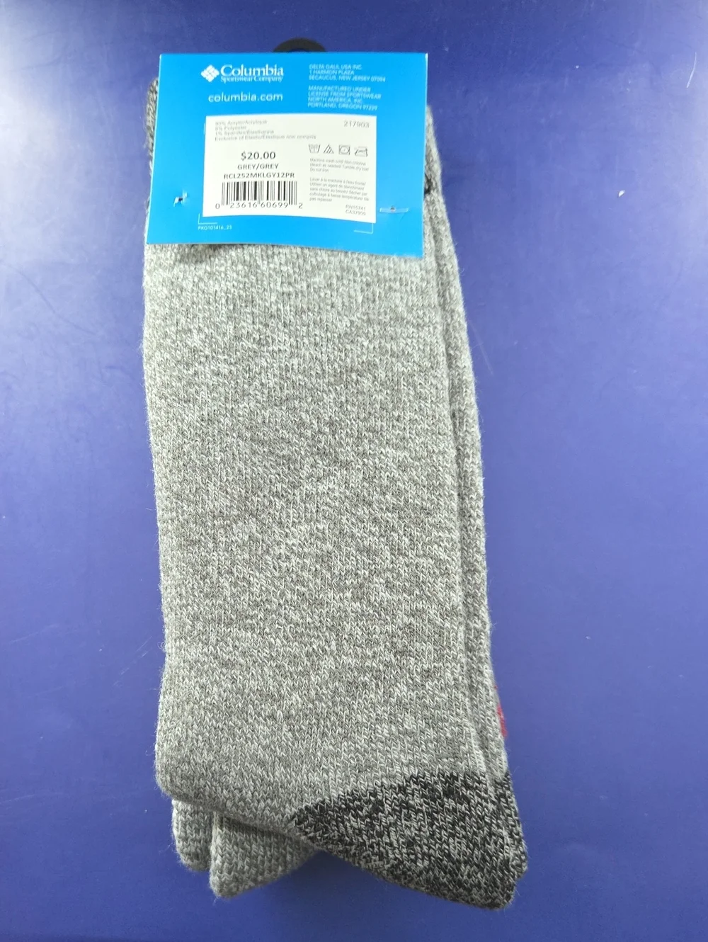 Columbia Men's Fleece-Lined Gray & Red Patterned Socks 2 Pairs